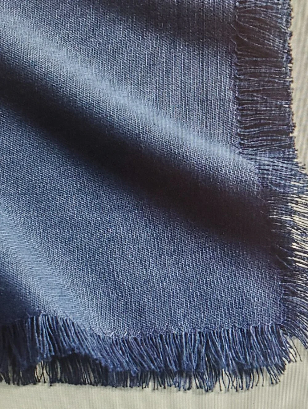CRATE & BARREL 60X90 TABLECLOTH   CRAFT IMDIGO FRINGE . NWT.